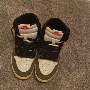travis scott jordan 1s